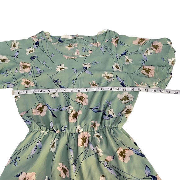 Sienna Sky Floral Spring Short Ruffled Sleeve Romper Size S - Picture 5 of 11